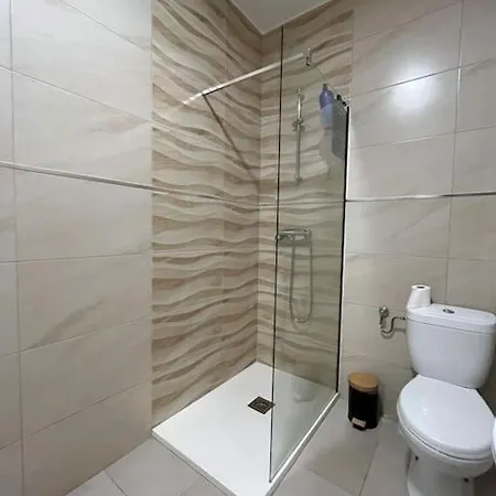 Planta Baja Independiente Centrica Y Acogedora Apartament